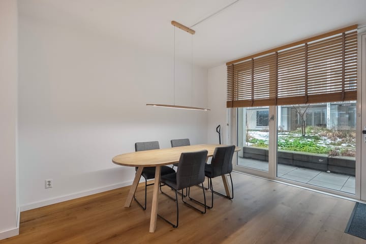 Photo 16 of Fascinatio Boulevard 698-A