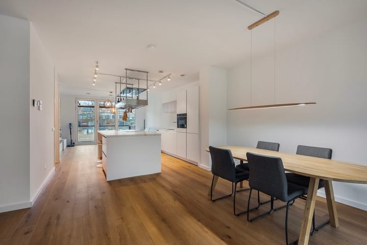 Photo 17 of Fascinatio Boulevard 698-A