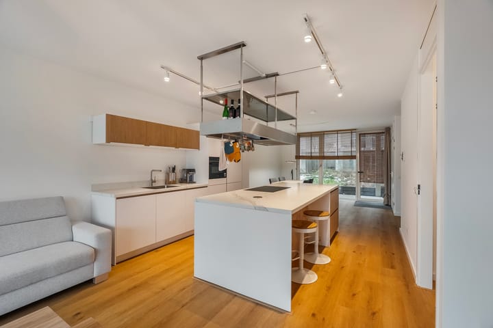 Foto 2 van Fascinatio Boulevard 698-A