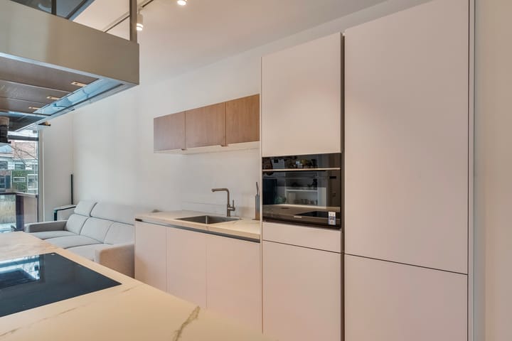 Photo 21 of Fascinatio Boulevard 698-A