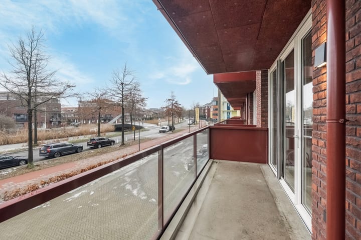 Photo 26 of Fascinatio Boulevard 698-A