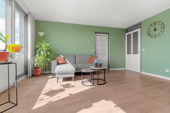 Photo 2 of Schout van Raesfeltstraat 51