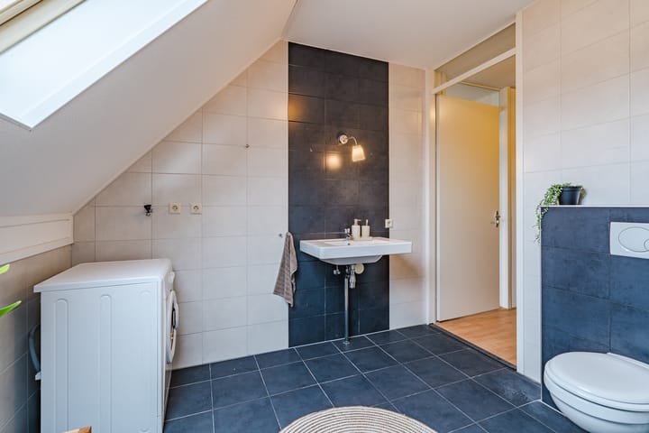 Photo 23 of Aart van der Leeuwlaan 39