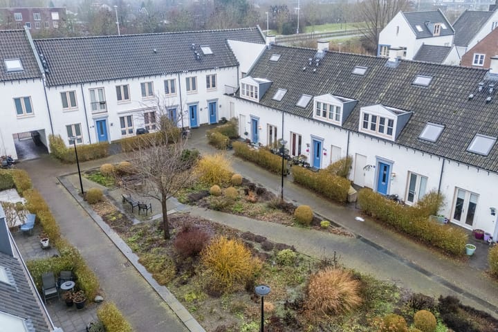 Photo 32 of Aart van der Leeuwlaan 39