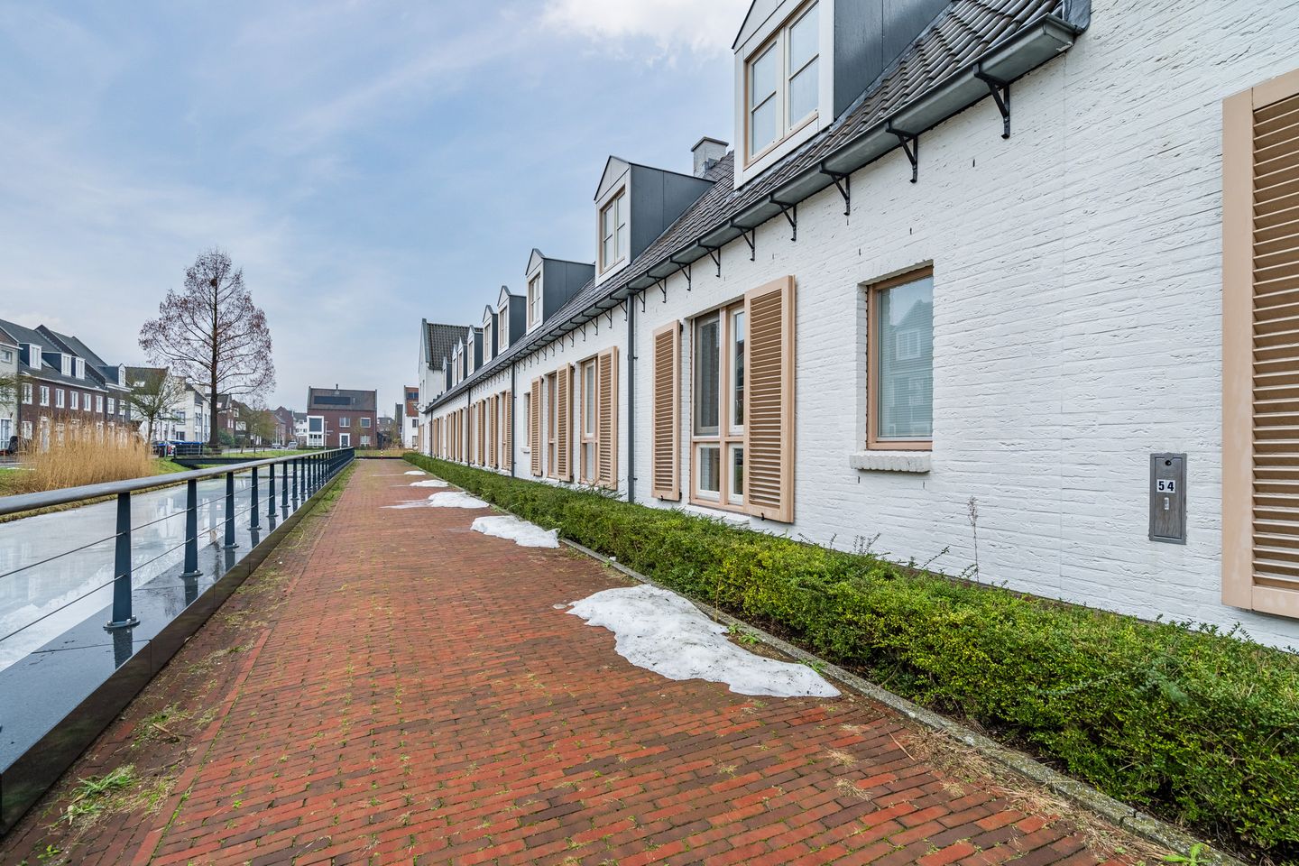 Foto 35 van Aart van der Leeuwlaan 39