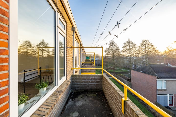 Foto 15 van De Genestetstraat 21