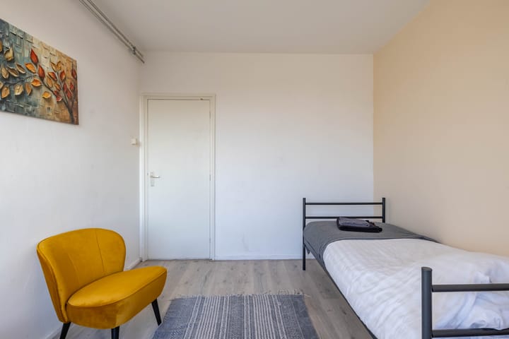 Foto 24 van De Genestetstraat 21