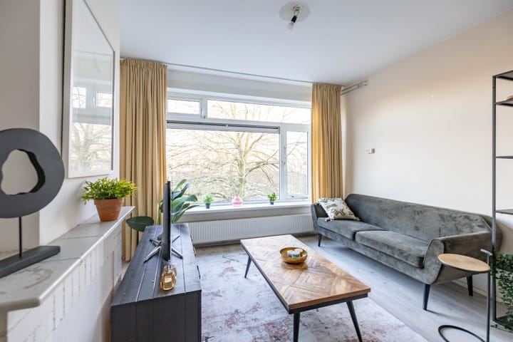 Foto 11 van De Genestetstraat 21