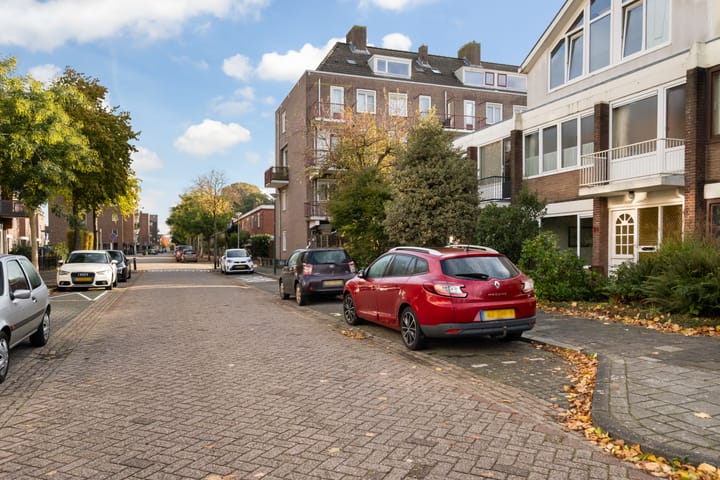 Foto 42 van Vicarielaan 51