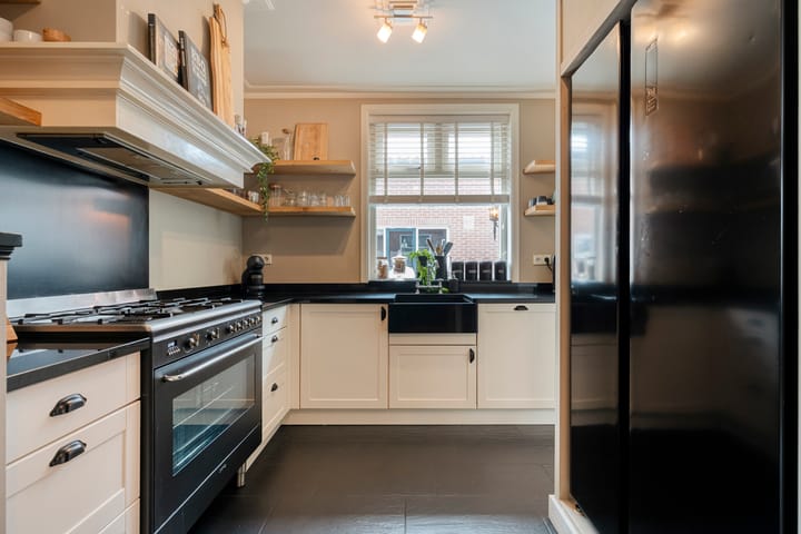 Foto 15 van Molstraat 50