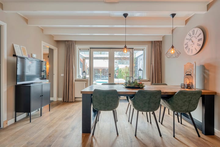 Foto 25 van Molstraat 50