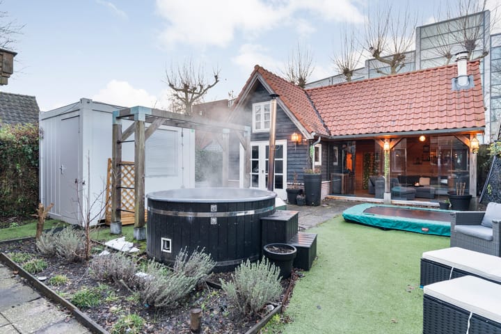 Foto 42 van Molstraat 50