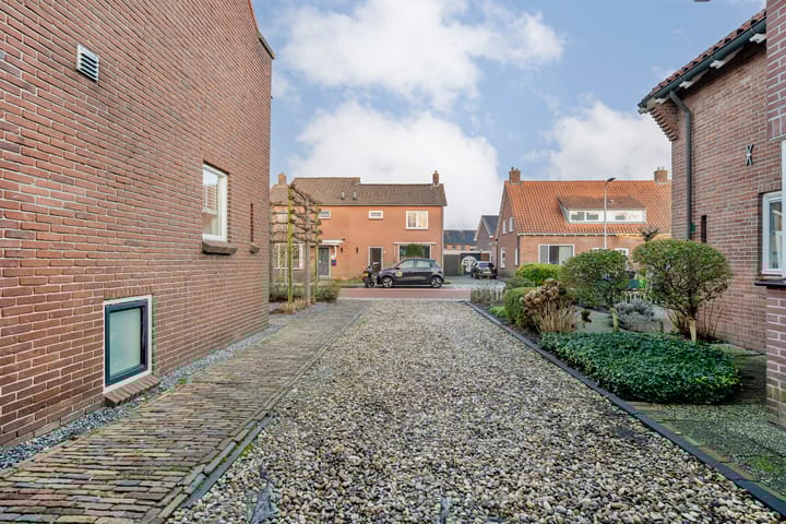 Foto 75 van Molstraat 50