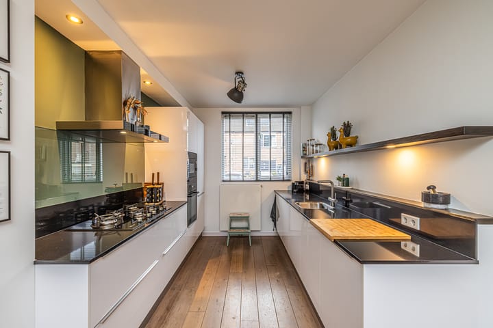 Photo 3 of Bilderdijkwende 3