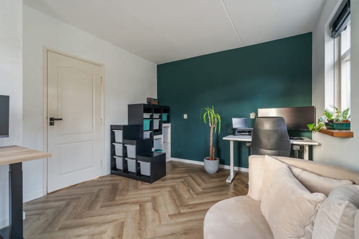 Photo 20 of 60e laan 5