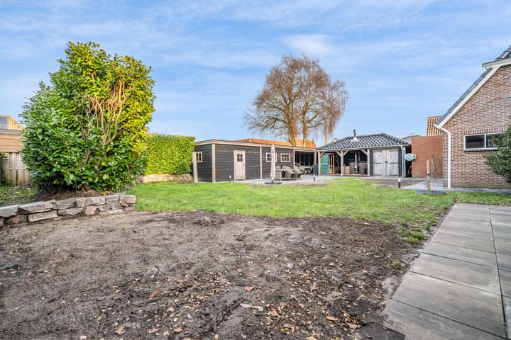 Photo 33 of 60e laan 5