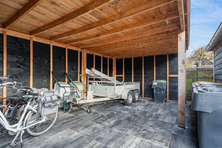 Photo 37 of 60e laan 5