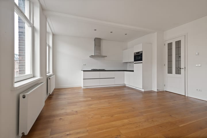 Foto 12 van Valeriusstraat 145-C