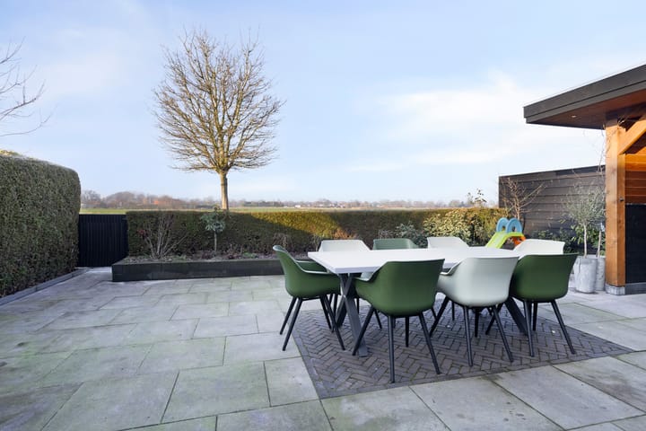 Photo 2 of Bieslook 14