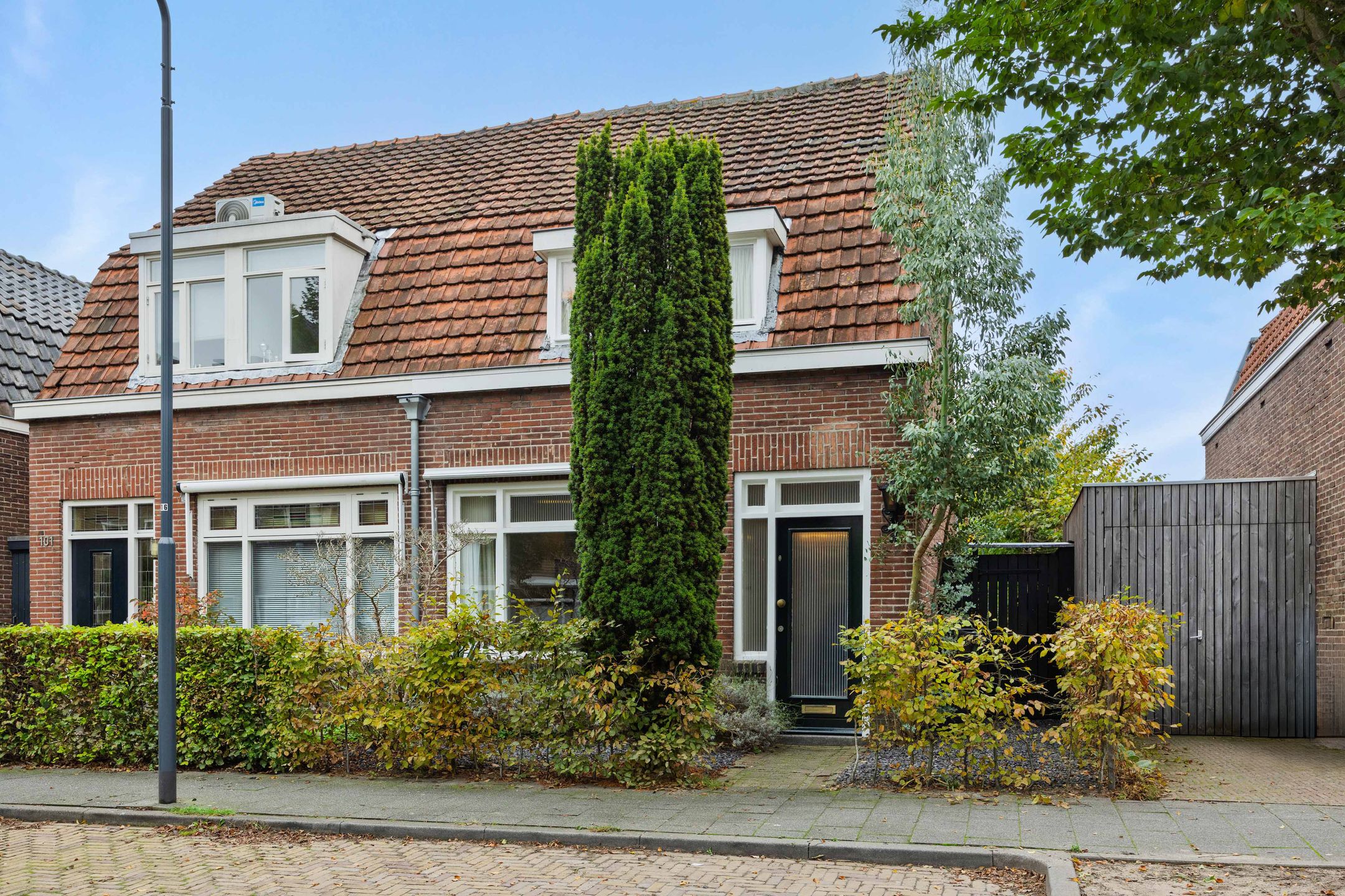 Buying a house in The Netherlands., Theresialaan 103