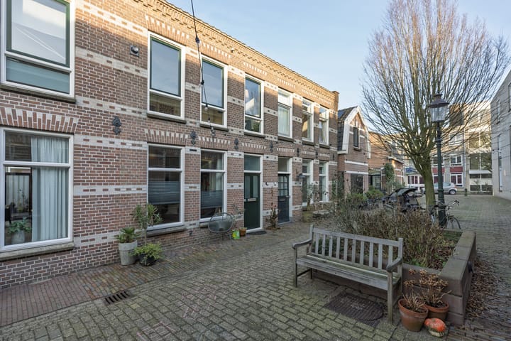 Torenstraat 4