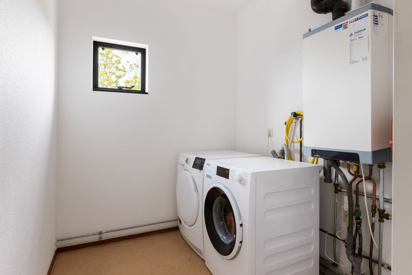 Foto 35 van Raaphorstpolderweg 12