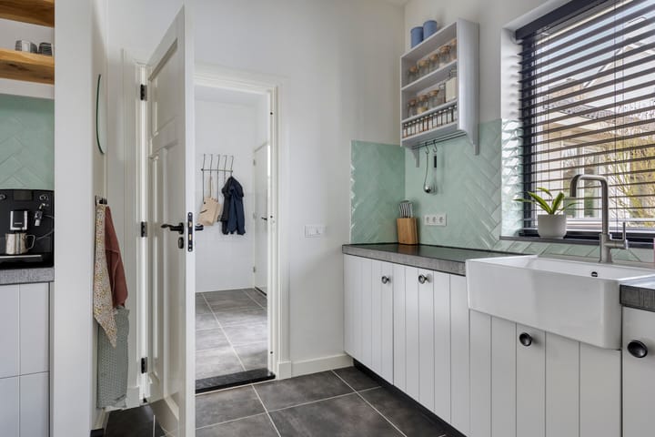 Foto 15 van Bredaseweg 7