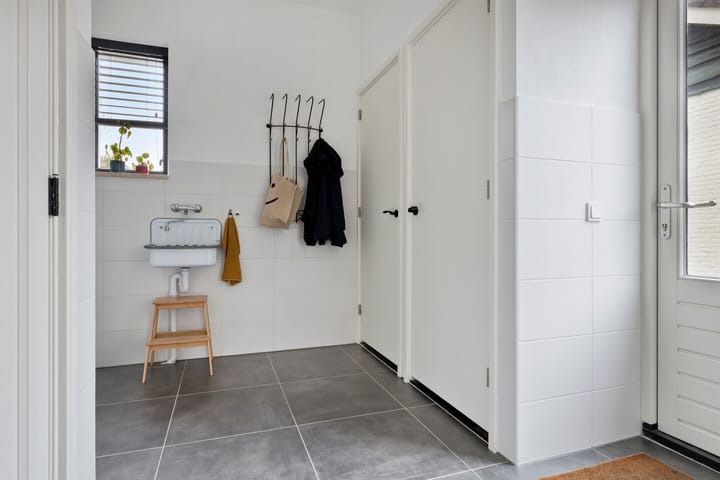 Foto 16 van Bredaseweg 7