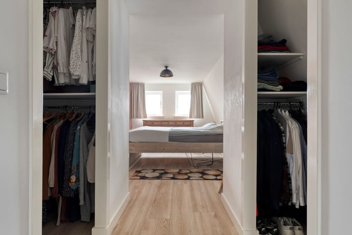 Foto 20 van Bredaseweg 7