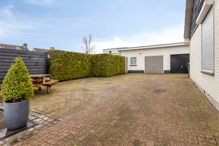 Foto 33 van Bredaseweg 7