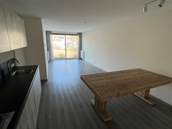 Photo 3 of George Bizetstraat 11