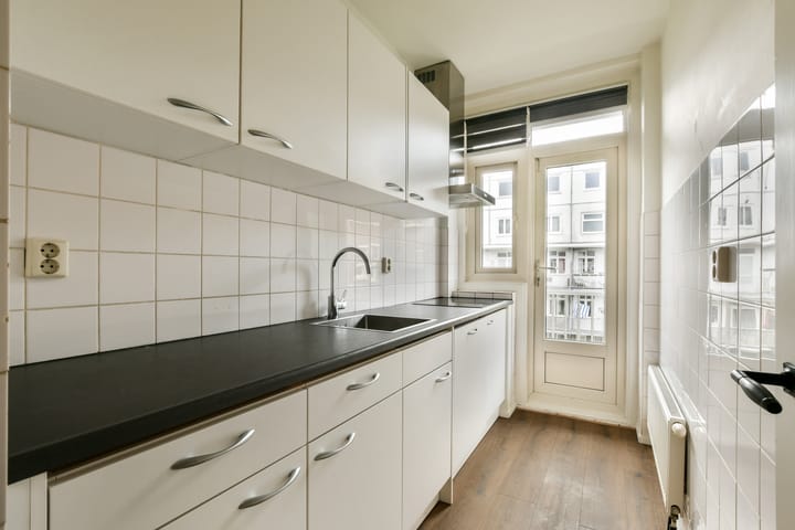 Photo 8 of Javaplantsoen 18-3