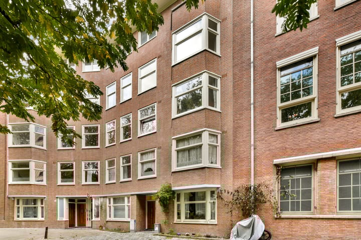 Photo 2 of Javaplantsoen 18-3