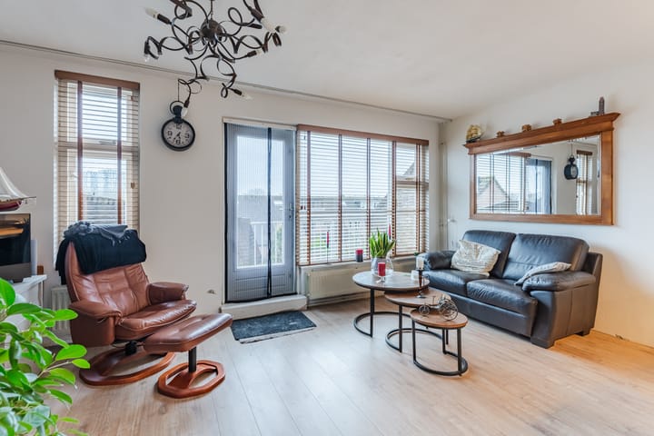 Foto 9 van Haarlemplein 19