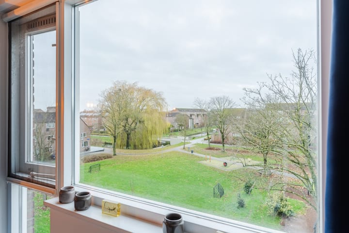 Foto 24 van Haarlemplein 19