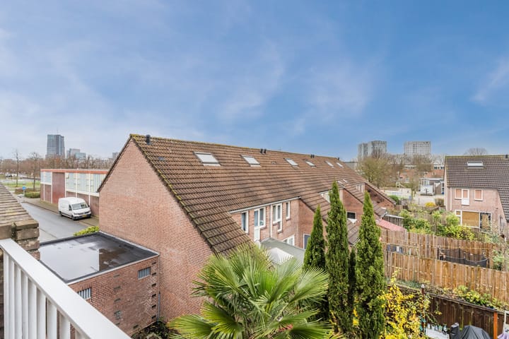 Foto 32 van Haarlemplein 19