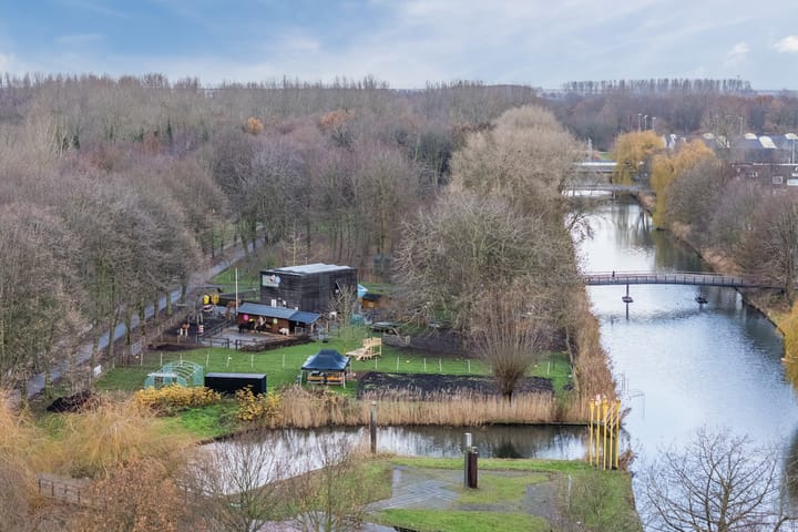 Foto 44 van Haarlemplein 19