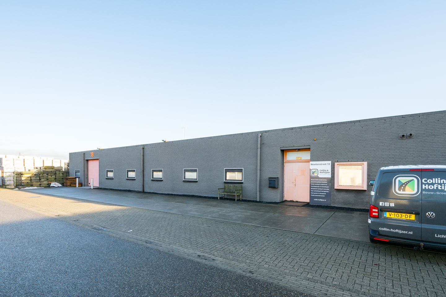 Bekijk foto 3 van Newtonstraat 18