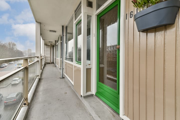 Foto 8 van van Baerlestraat 161