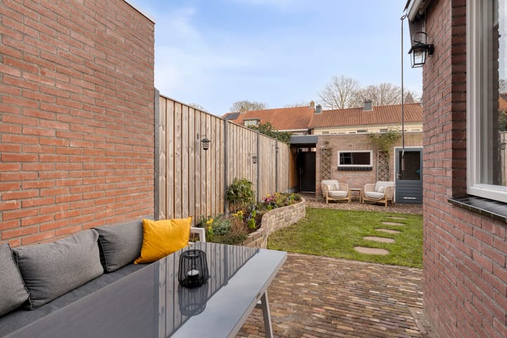 Foto 33 van Moerdijkstraat 9