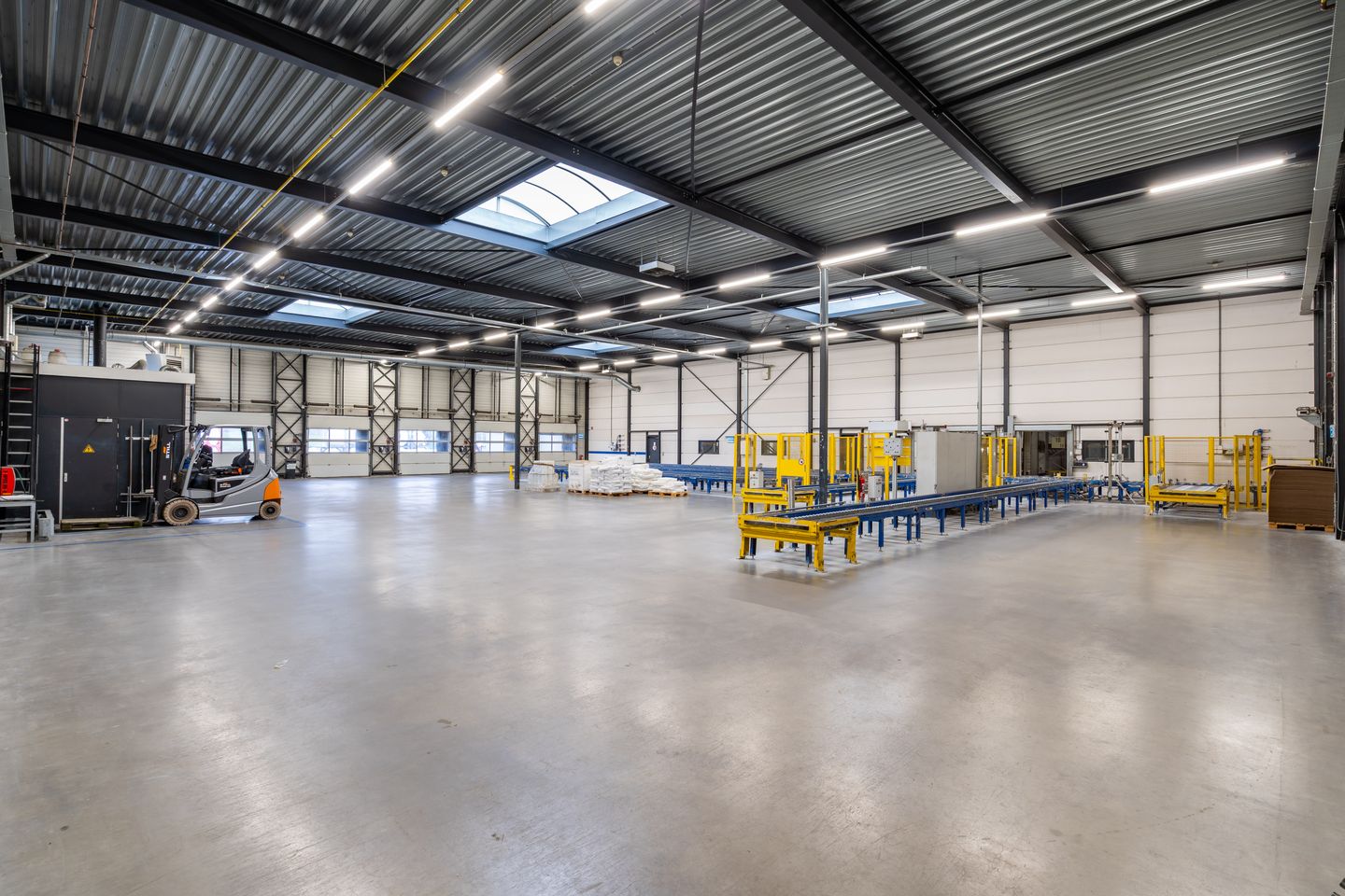 View photo 5 of Botlekweg 183