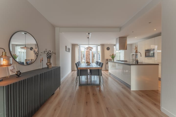 Foto 2 van La Reinestraat 14