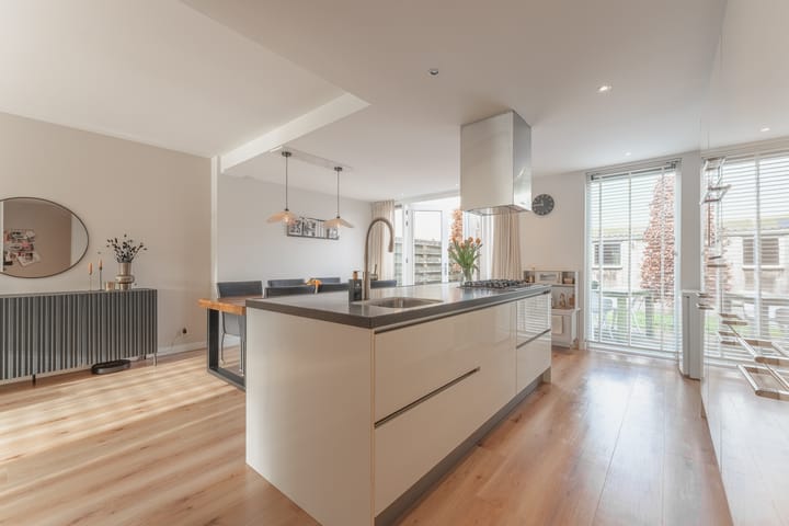 Foto 6 van La Reinestraat 14