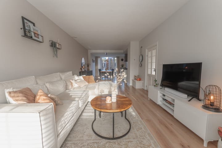 Foto 7 van La Reinestraat 14