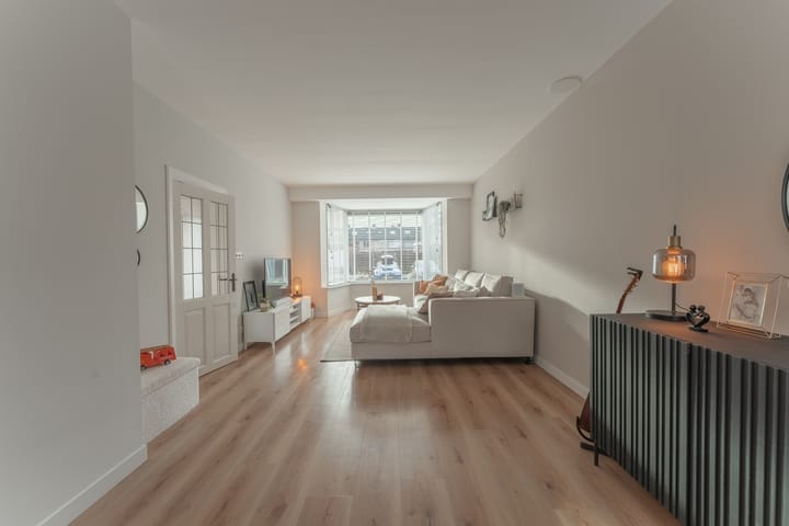 Foto 18 van La Reinestraat 14