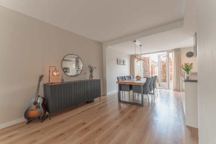 Foto 19 van La Reinestraat 14