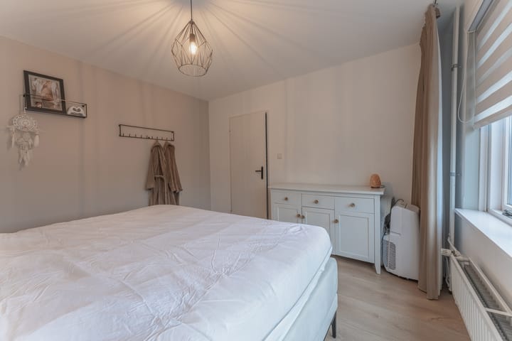 Foto 33 van La Reinestraat 14