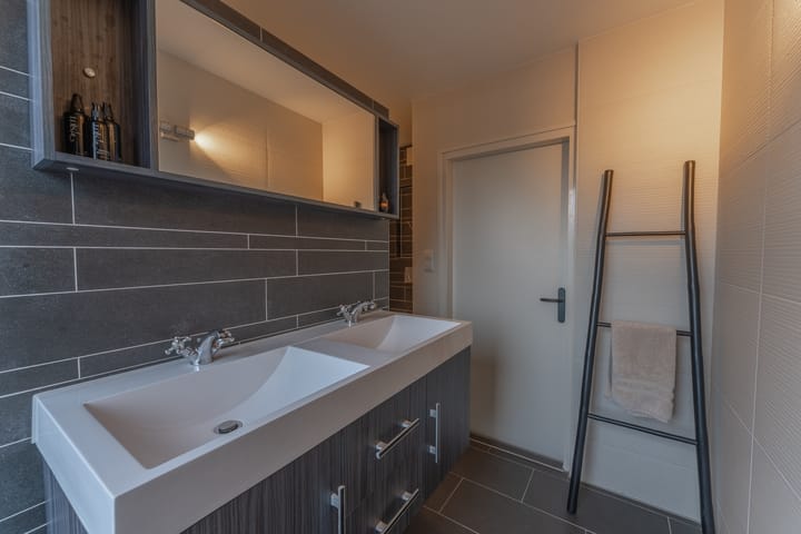 Foto 36 van La Reinestraat 14