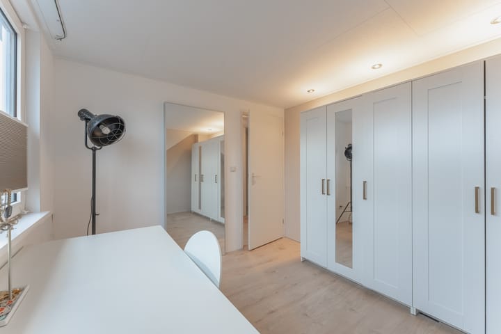 Foto 45 van La Reinestraat 14