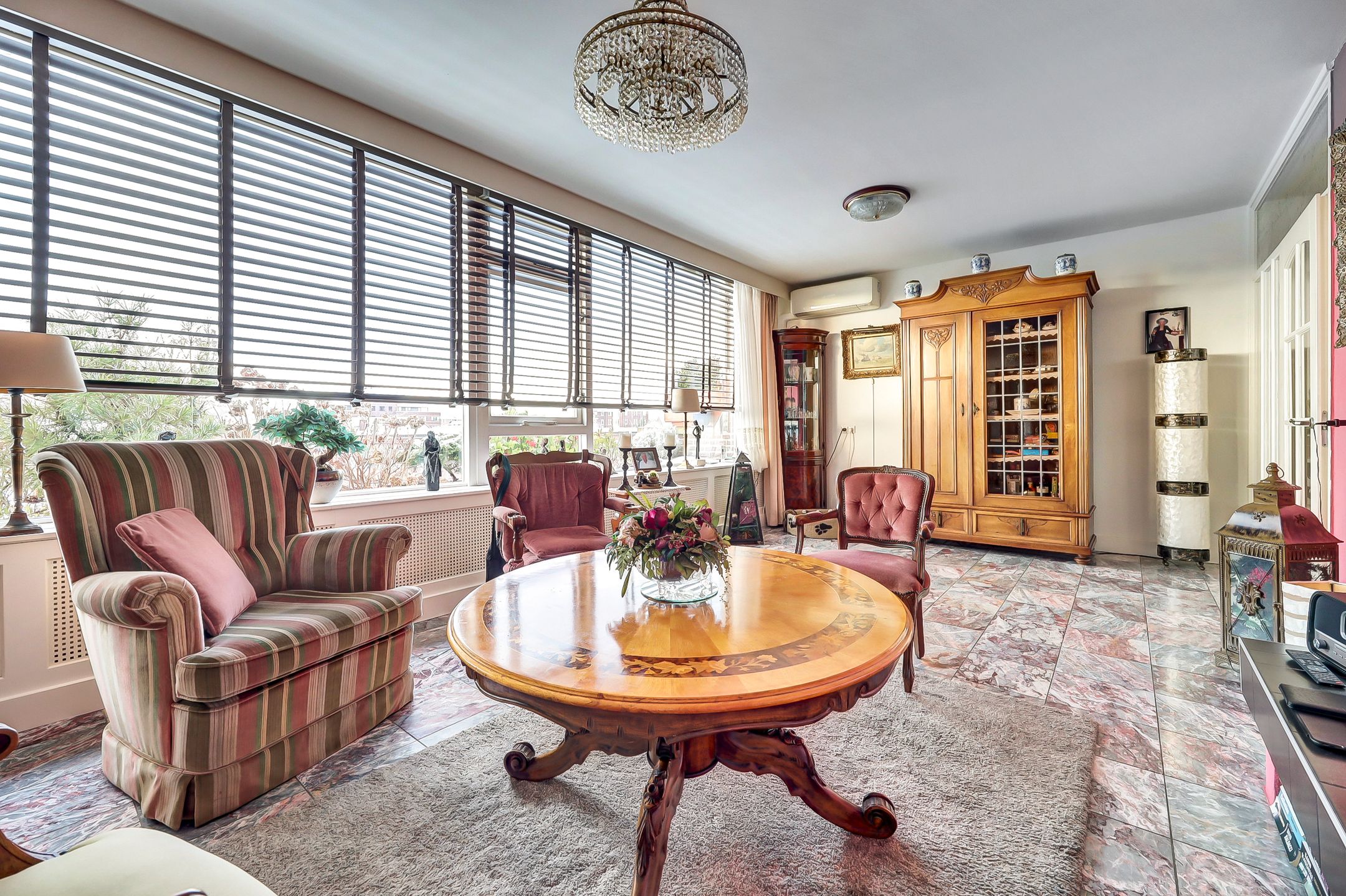 Foto 9 van Over de Vesten 143